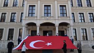 Anadolu Gönül Yolu-81 Genç 81 Bayrak etkinliği ile Türkiye’nin Dört Bir Yanından...
