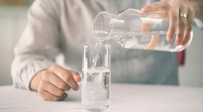 Su içmenin faydaları nelerdir? - Sabahları içilen suyun sağlığımıza faydası var mı? – Günde ne kadar su içmeliyiz? 