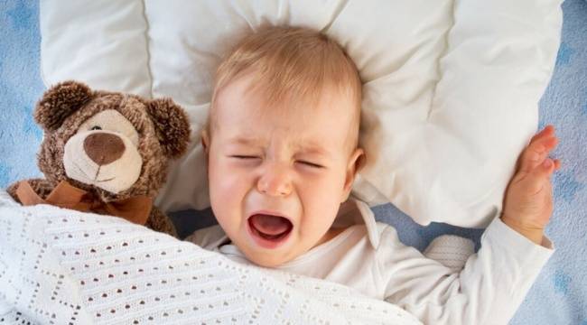 Bebeğiniz gece defalarca uyanıyorsa uyku sorunu olabilir!