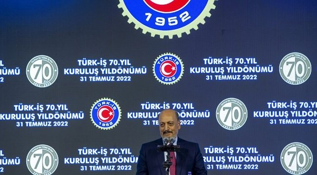 Bakan Bilgin 'Türk-İş'in "70. Yıl Belgeseli" Programına Katıldı'